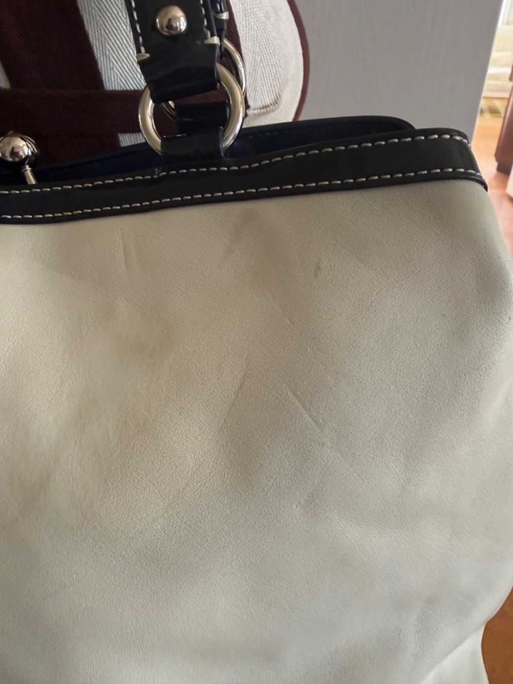 COACH Laura Kisslock Framed Ivory Leather Satchel Red Interior F14866 - Picture 14 of 16